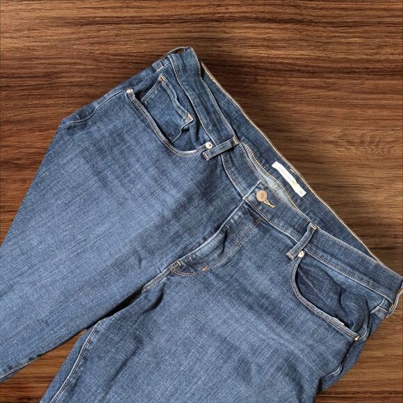 Levi's Classic Straight Denim Jeans Plus Size - Picture 2 of 7